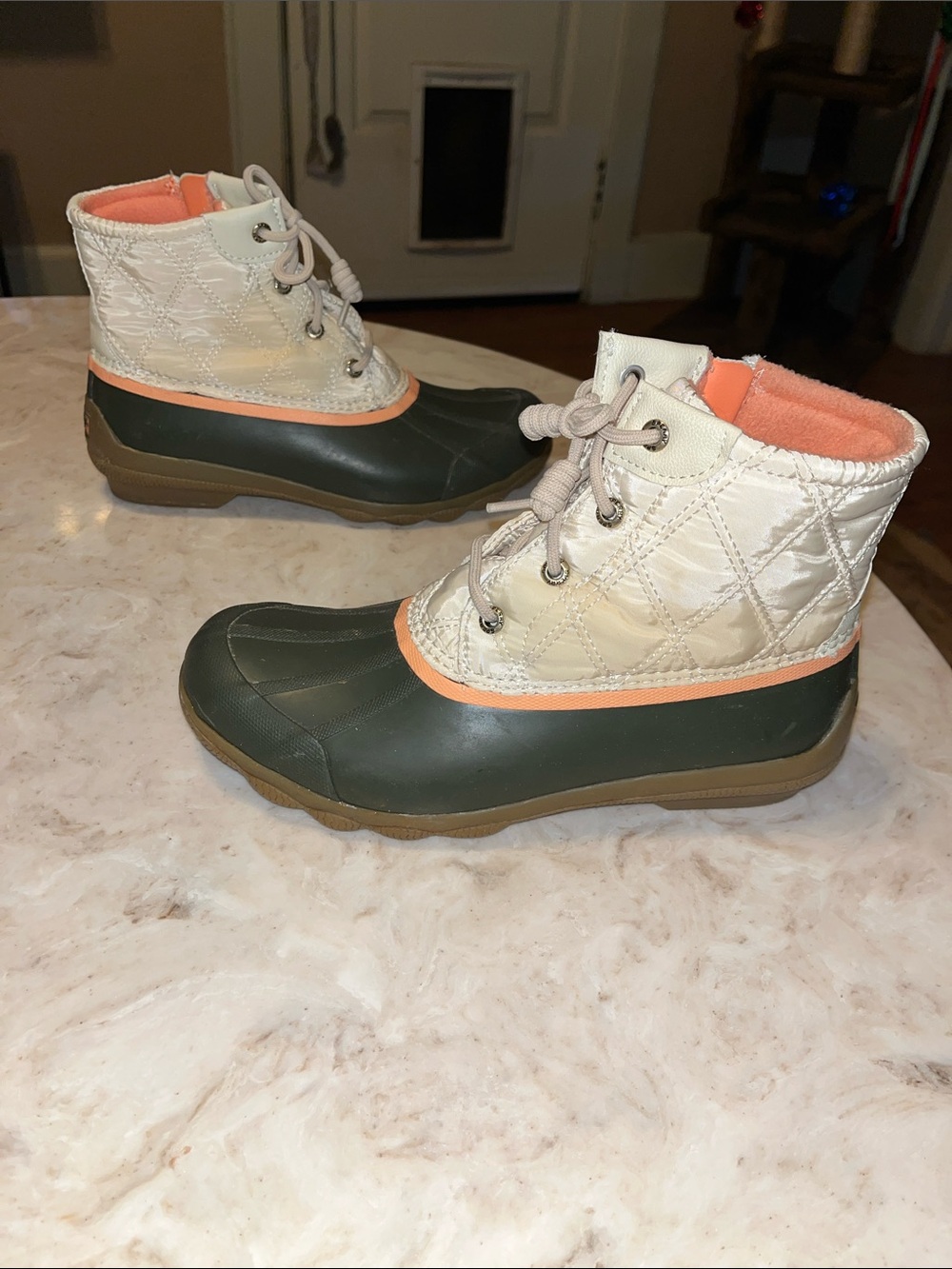 Sperry Quilted Duck Lace-Up Boots in Olive, Cream and Pink